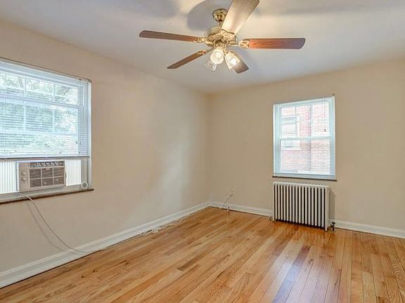 5th image of 2540 Williams Ave