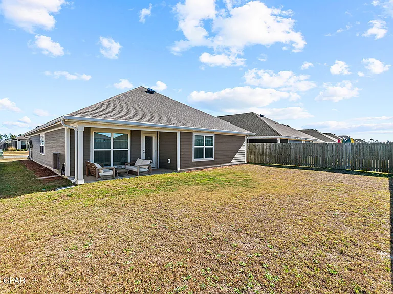 283 Bayou Bend Ln — Photo 32