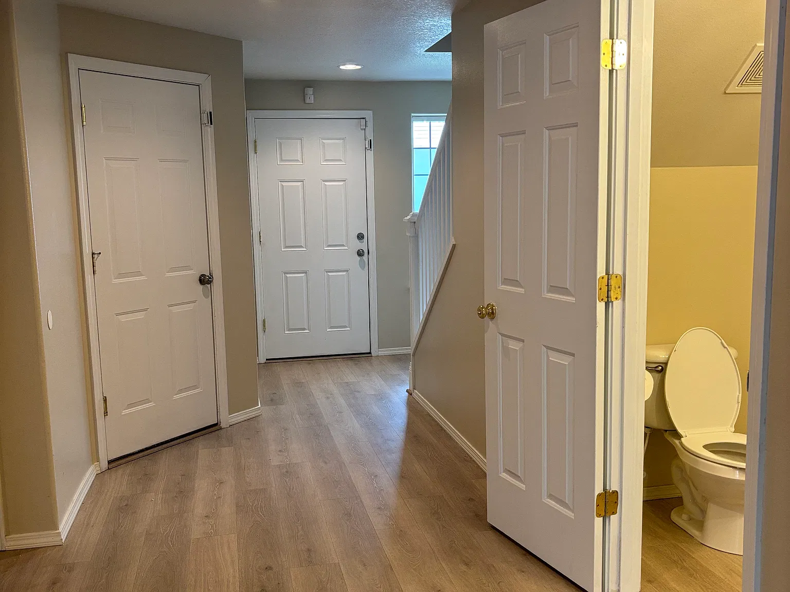 3 bed, 2.5 bath, 1710 sqft, $2,500 — Photo 3