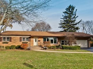 426 Dawes St, Libertyville, IL