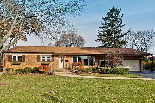 426 Dawes St photo 1