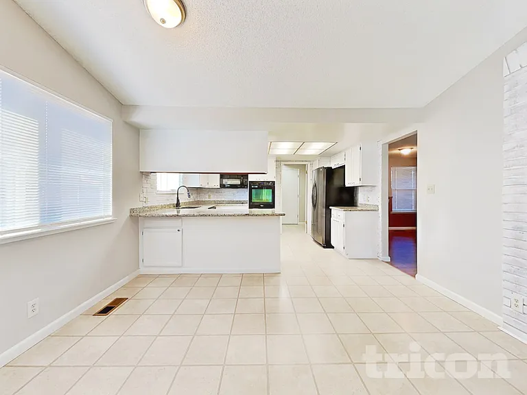 3420 Alpland Ln — Photo 5