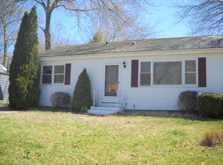 11 Juniper Trl, Narragansett, RI 02882
