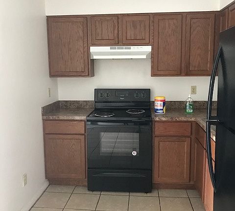 5th image of 523 N Lanier Ave