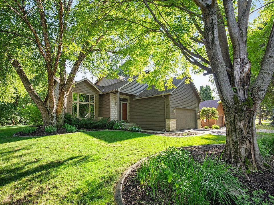 1st image of 960 Wildflower Ct