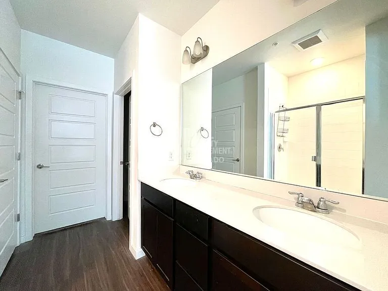 460 E Fremont Pl #304 — Photo 10