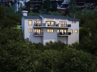 2123 Groveland Dr, Los Angeles, CA 90046
