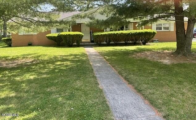 1st image of 601 Winterberry Dr