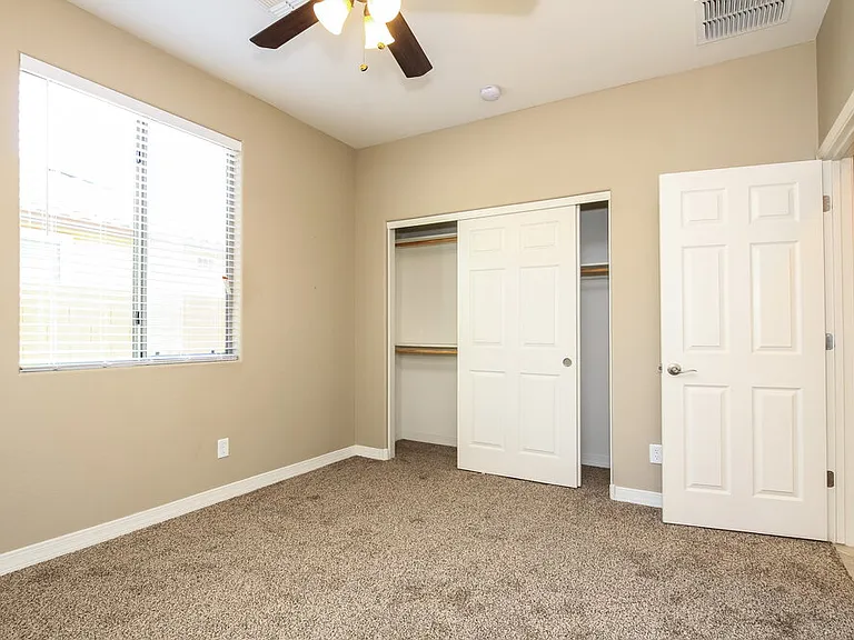 2534 W Beverly Rd — Photo 11
