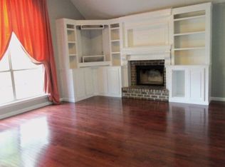 802 Ridgewood Way, Hinesville, GA 31313