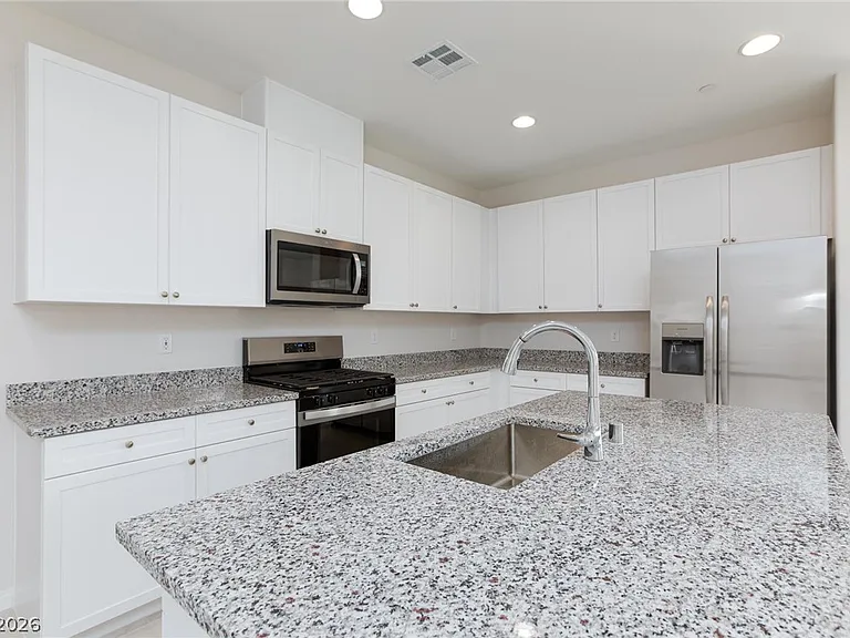 819 Cottonwood Hill Pl — Photo 23