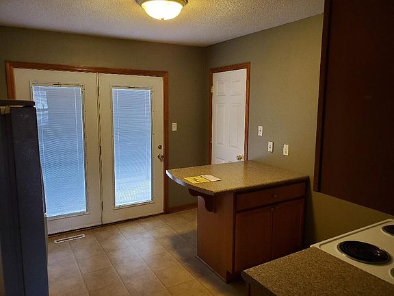 Kitchen, looking toward back deck