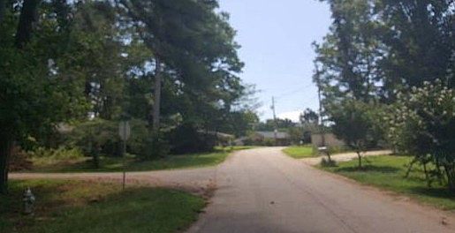 2nd image of 4806 Kings Ct