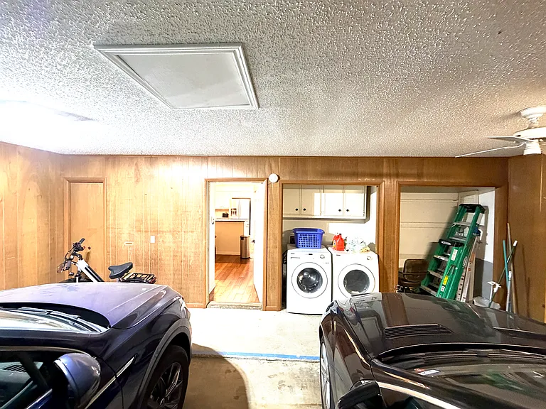 11125 Pinehurst Dr #C — Photo 22