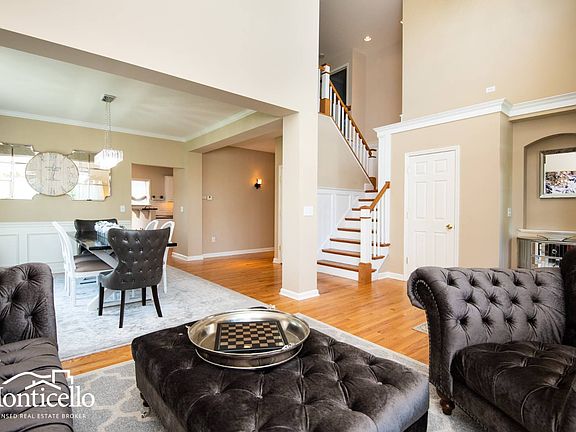 5th image of 55 Chatsworth Way