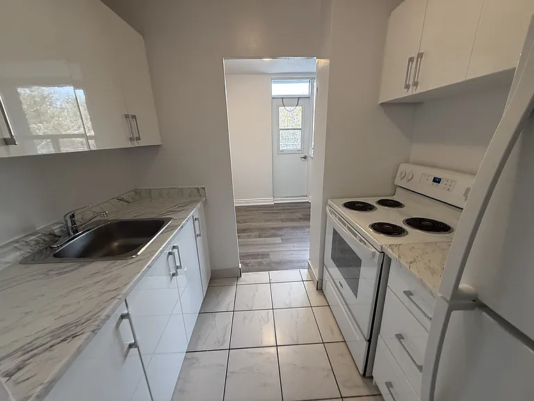 3125 Queen Frederica Dr — Photo 5