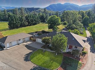 295 Foots Creek Rd, Gold Hill, OR 97525