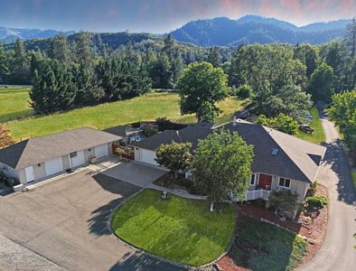 295 Foots Creek Rd, Gold Hill, OR, 97525