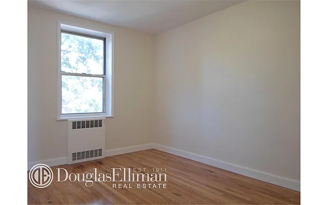 Sold by Douglas Elliman | media 18