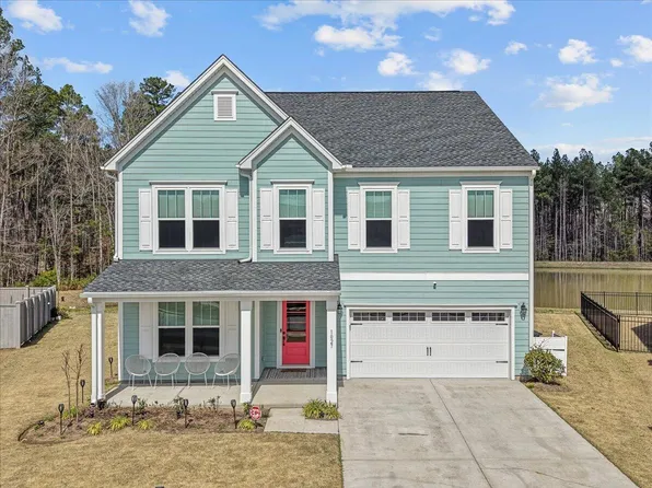 1027 Field Sparrow Dr, Ravenel, SC 29470