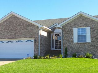 11318 Garden Trace Dr, Louisville, KY 40229