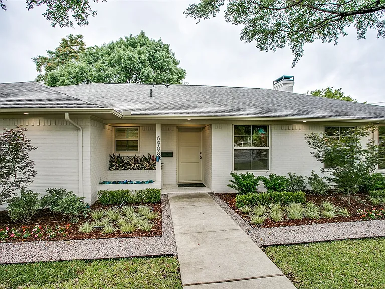 6908 Lavendale Ave — Photo 4