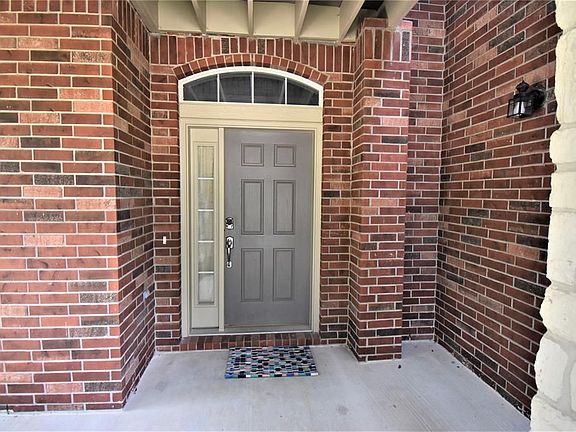 2nd image of 25910 Crestford Park Ln