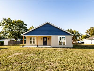 108 E North 2nd St, Findlay, IL, 62534