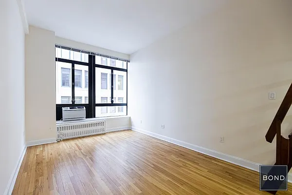 Rented by Bond New York | media 14