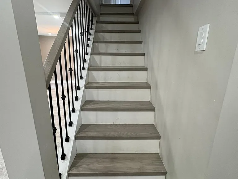 123 Charles St E — Photo 15