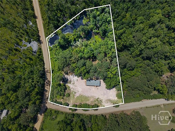 2nd image of 101 Doe Drive