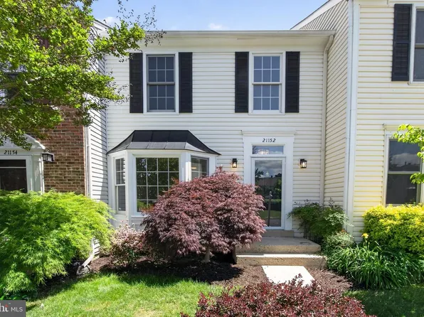 21152 Hedgerow Ter, Ashburn, VA 20147