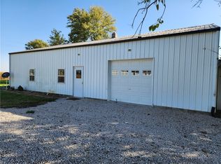 1504 E 1250th Ave, Oblong, IL 62449