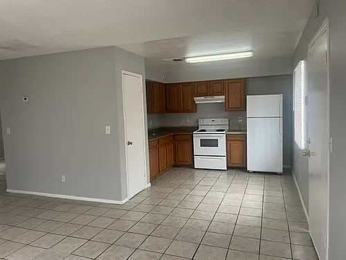 2925 E Mobile Ln Photo 1