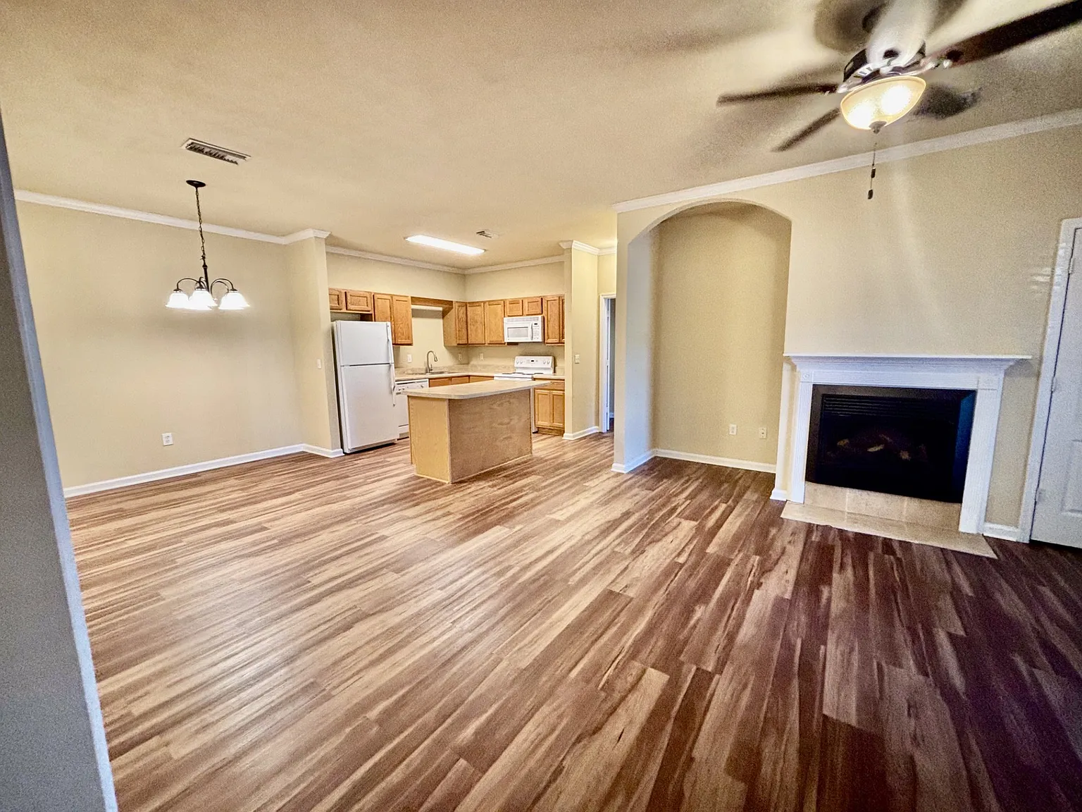 Arbor Place Apartments — Photo 4