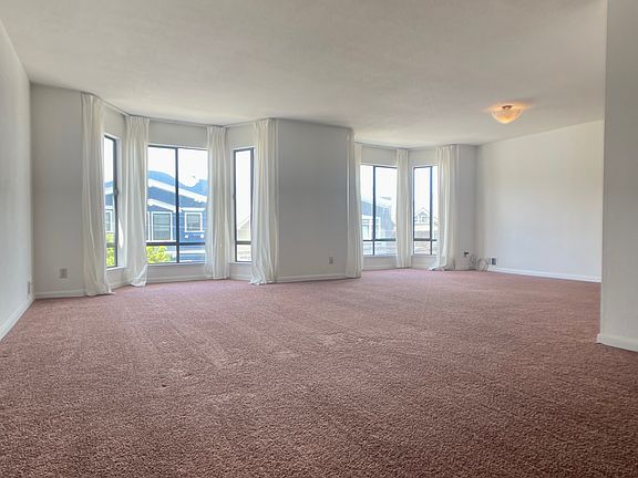 2nd image of 252 17th Ave