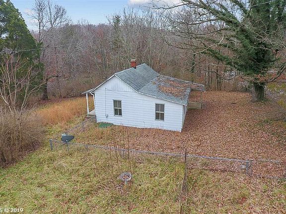 2nd image of 611 Mabry Ln