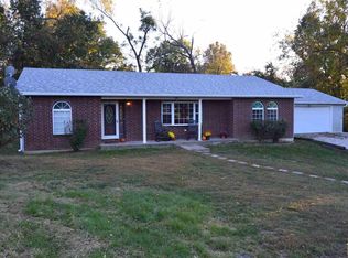 18266 Stirrup Rd, Warsaw, MO 65355