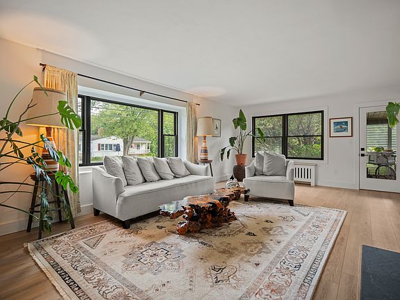 4th image of 243 High St #1
