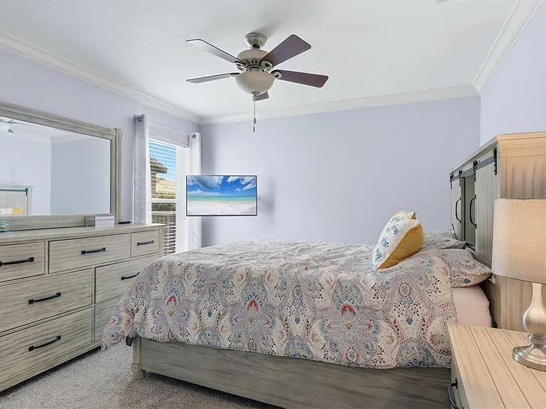 4617 Egmont Dr — Photo 29