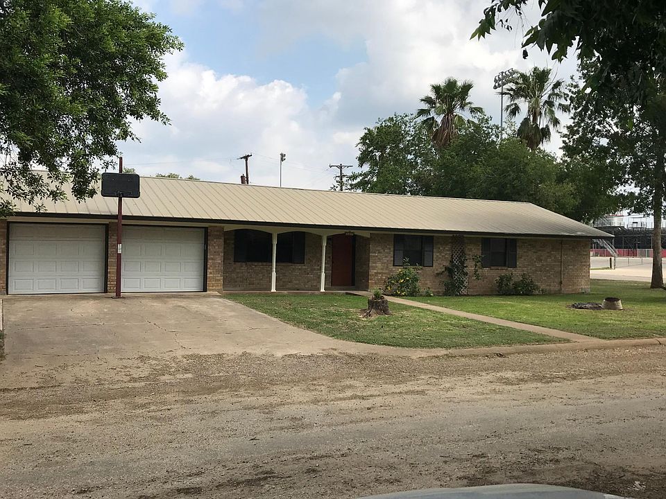 1st image of 307 Cedalia Dr