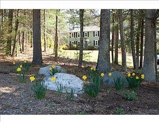 1st image of 13 Robin Rd