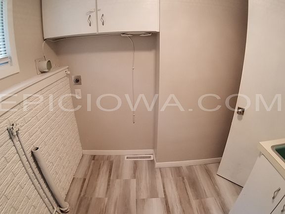 5th image of 2151 Birchwood Dr NE
