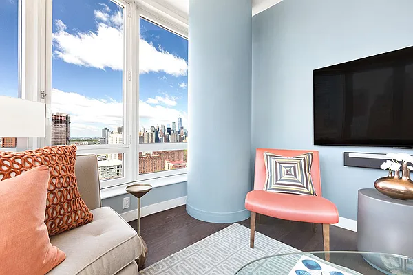 Sold by Compass | media 2