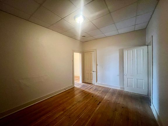 3rd image of 614-630 N Riverfront Dr #624-1/2