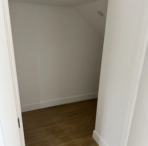 227 B N Park View St — Photo 16