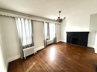 862 Danforth Ave Floor 3, Toronto, ON M4J 1L7