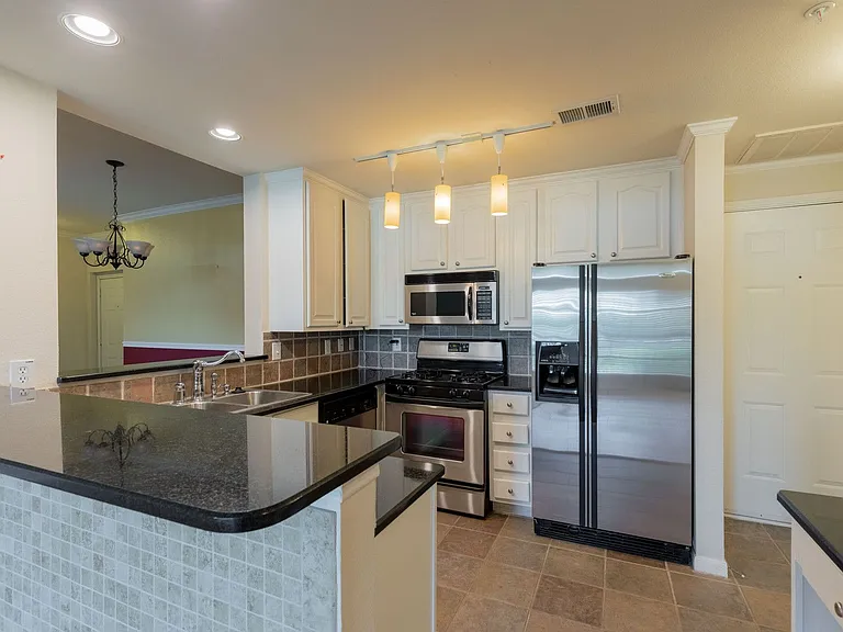 9525 Capital Of Texas Hwy #134 — Photo 7
