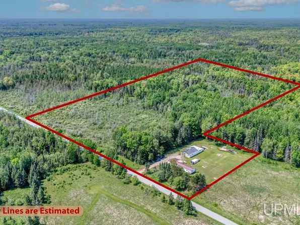 6478 32nd Rd, Rapid River, MI 49878