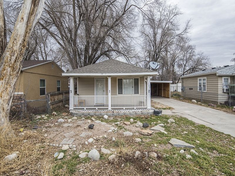 1st image of 235 E Helm Ave
